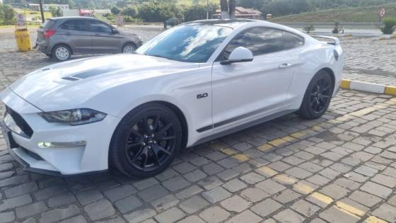FORD MUSTANG 5.0 V8 TI-VCT GASOLINA BLACK SHADOW SELECTSHIFT FORD MUSTANG 5.0 V8 TI-VCT GASOLINA BLACK SHADOW SELECTSHIFT
